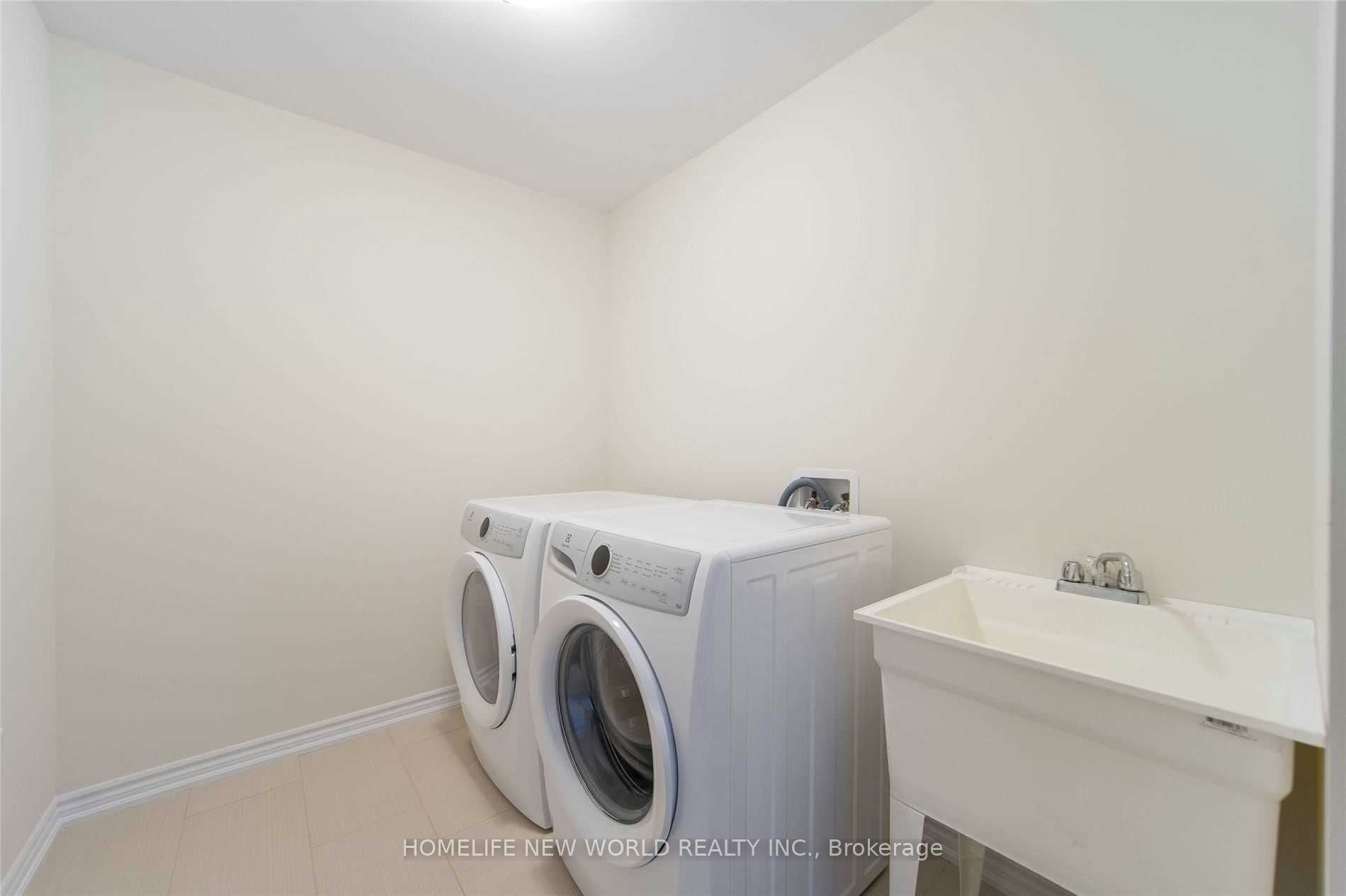 5 Delft Drive, Markham, ON, L6C 0Z3 - 10