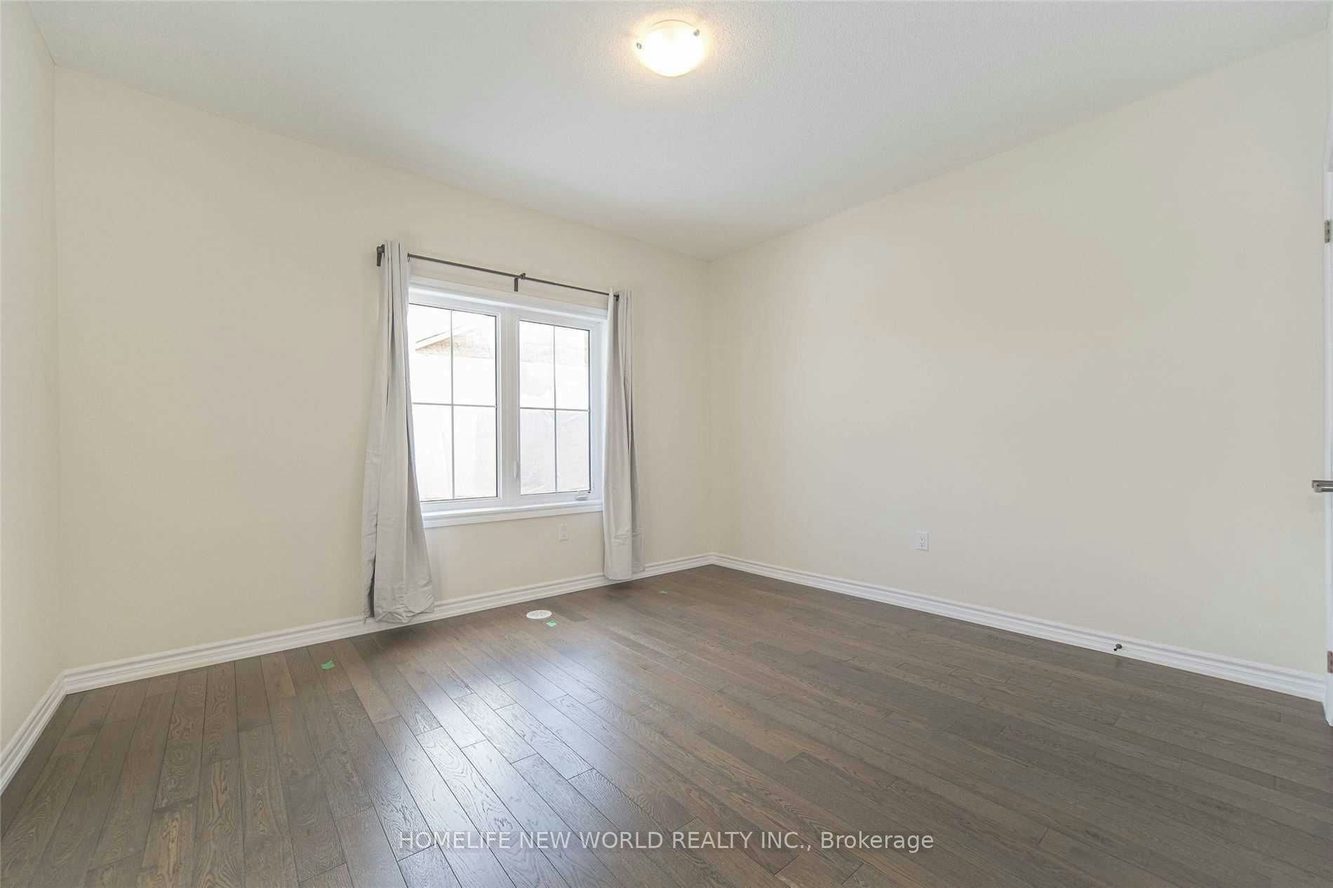 5 Delft Drive, Markham, ON, L6C 0Z3 - 12