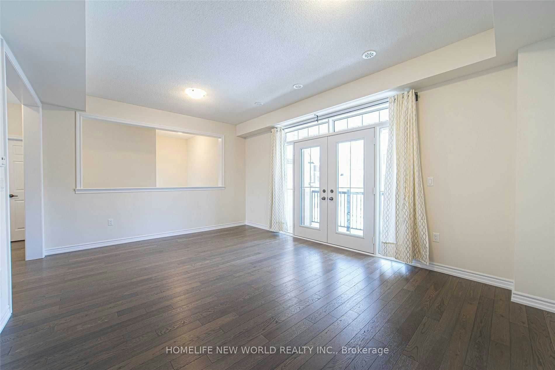 5 Delft Drive, Markham, ON, L6C 0Z3 - 3