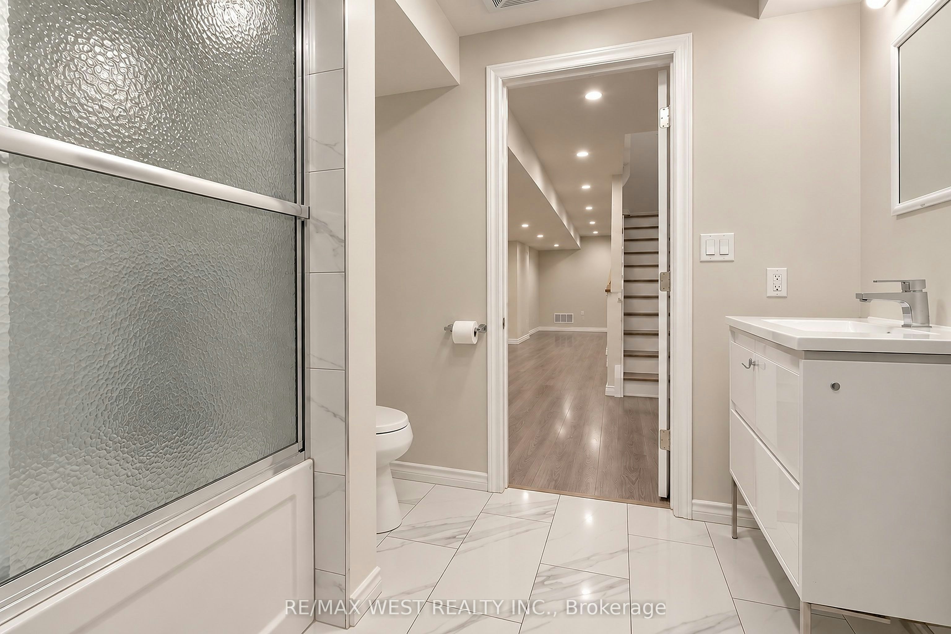 Bsmt-70 Breeze Drive, Bradford West Gwillimbury, ON, L3Z 3A5 - 9