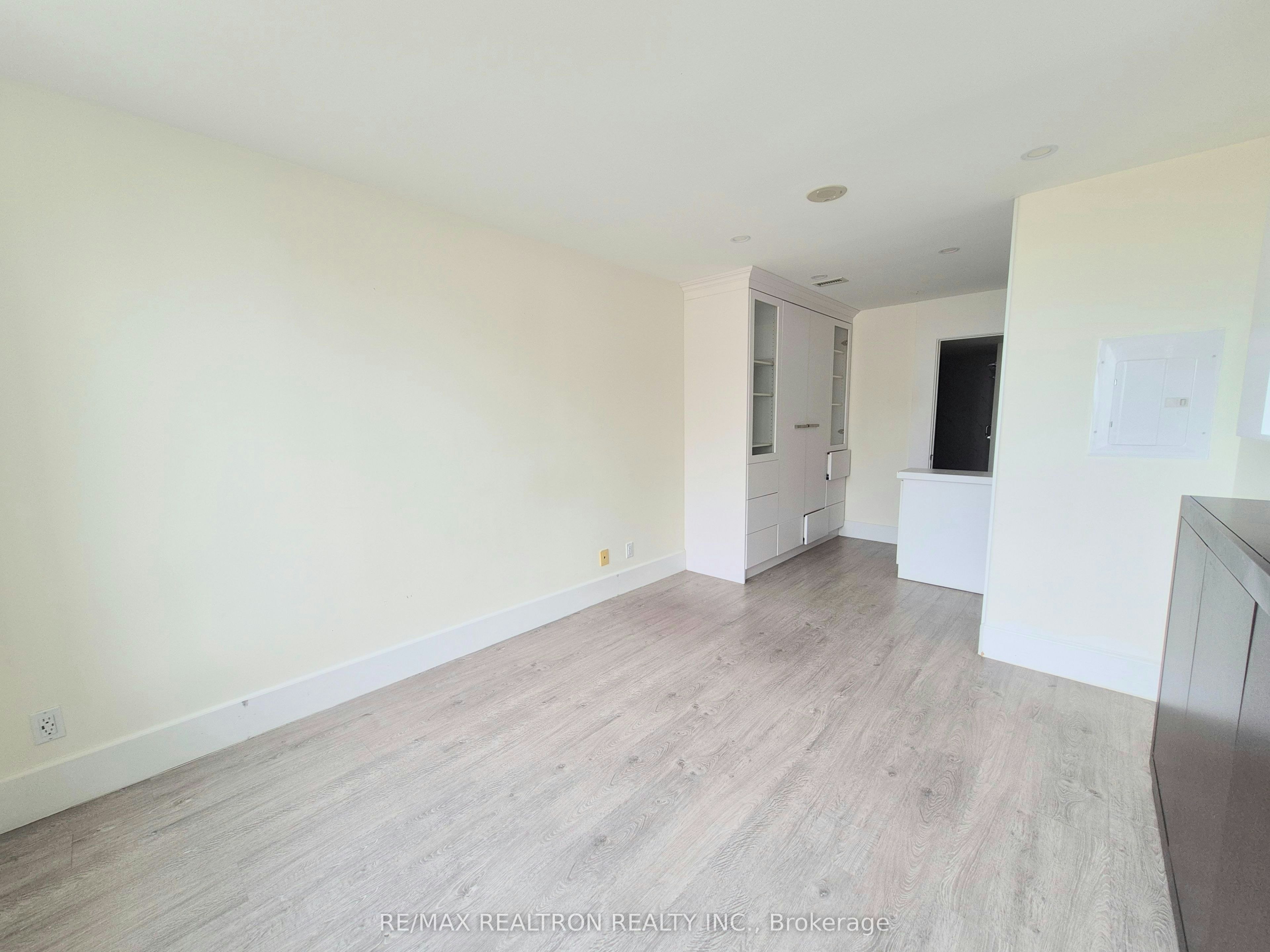 812-310 Red Maple Road, Richmond Hill, ON, L4C 0T7 - 12