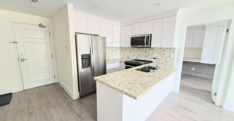 812-310 Red Maple Road, Richmond Hill, ON, L4C 0T7 - 10