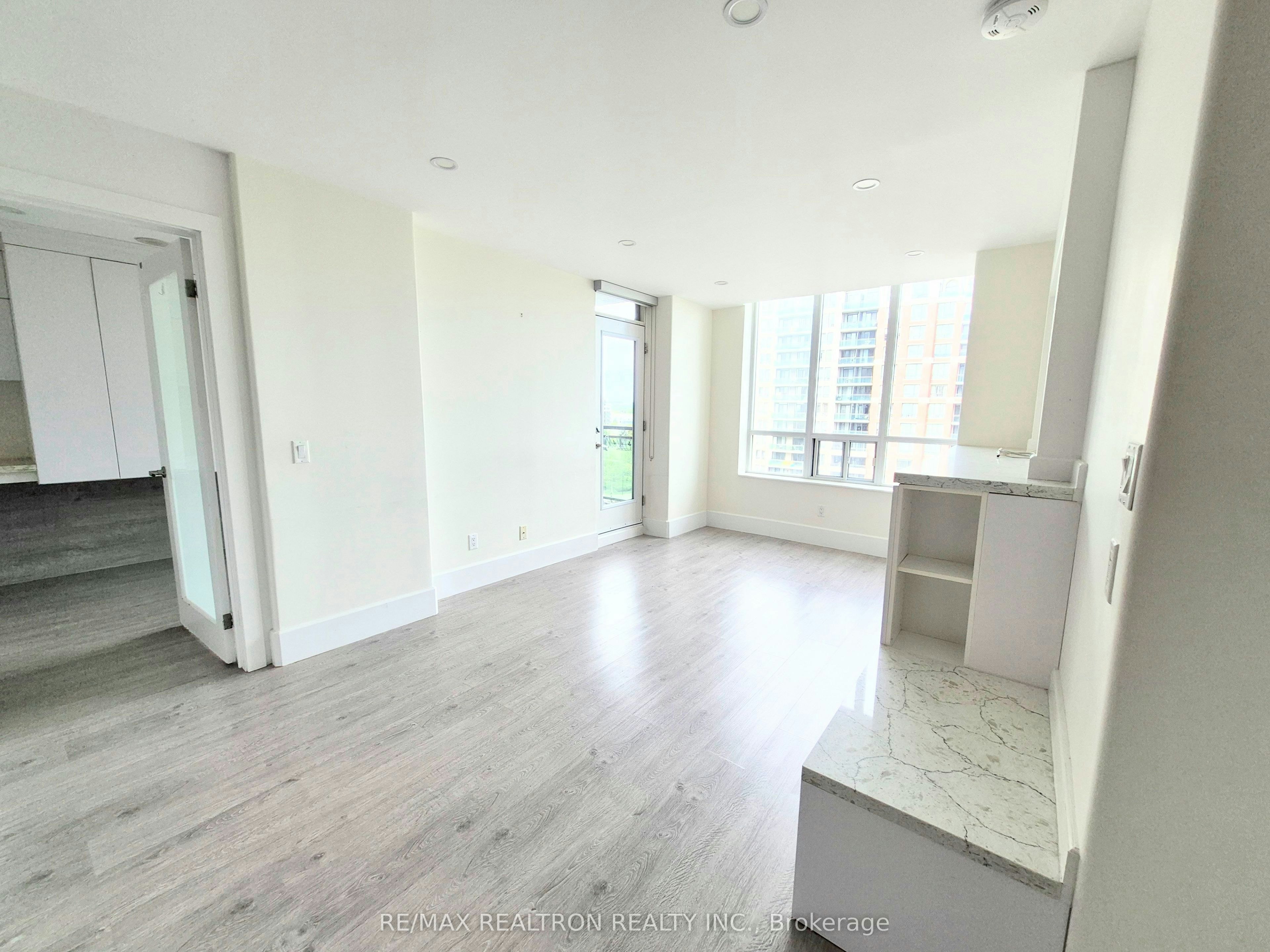 812-310 Red Maple Road, Richmond Hill, ON, L4C 0T7 - 7