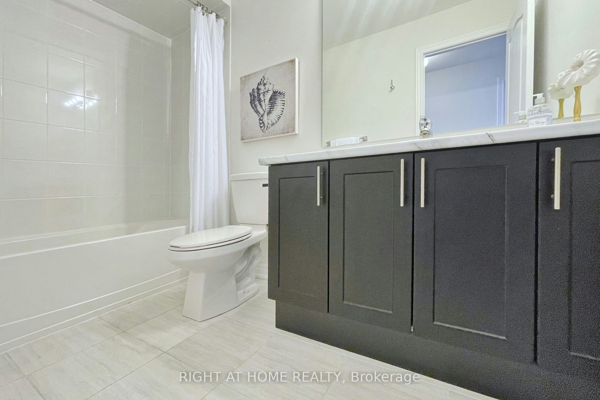 60 Falconridge Terrace, East Gwillimbury, ON, L4H 0G9 - 28