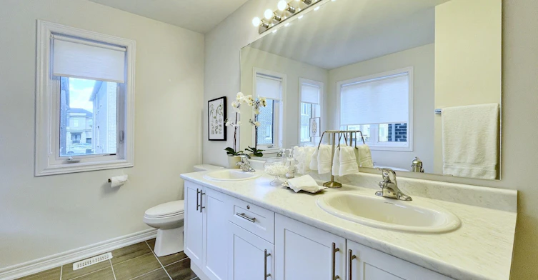 60 Falconridge Terrace, East Gwillimbury, ON, L4H 0G9 - 24