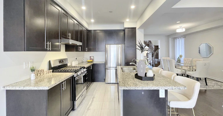 60 Falconridge Terrace, East Gwillimbury, ON, L4H 0G9 - 12