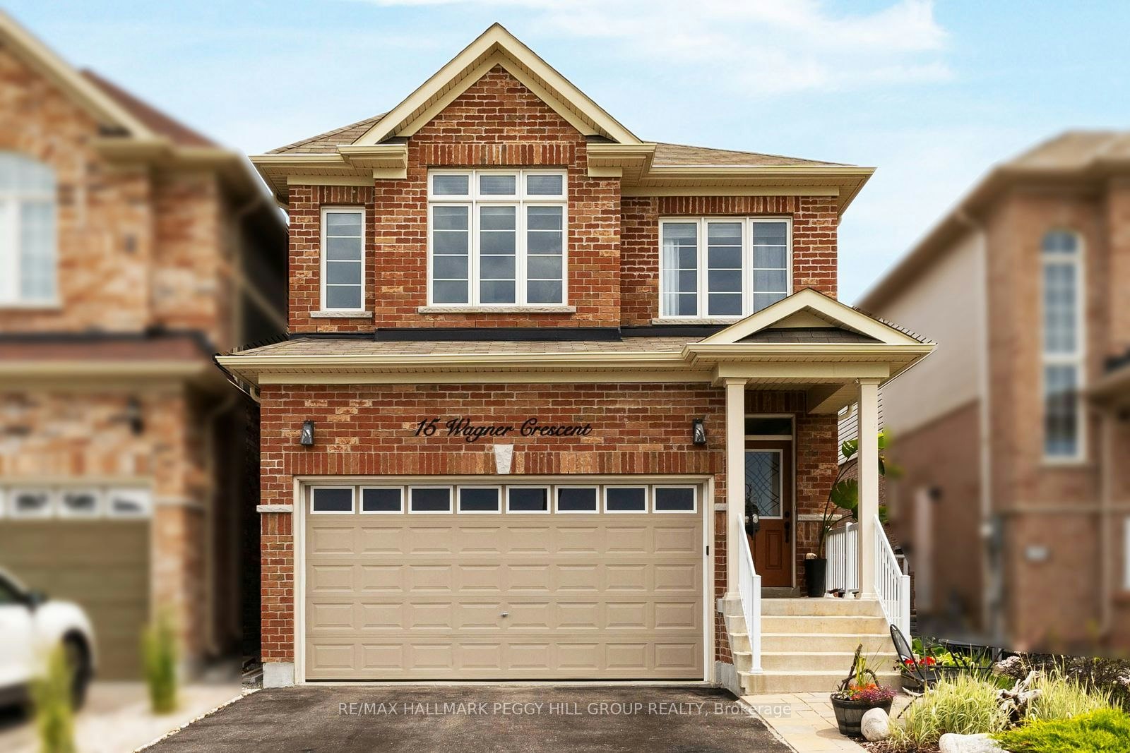 15 Wagner Crescent, Essa, ON, L3W 0P4