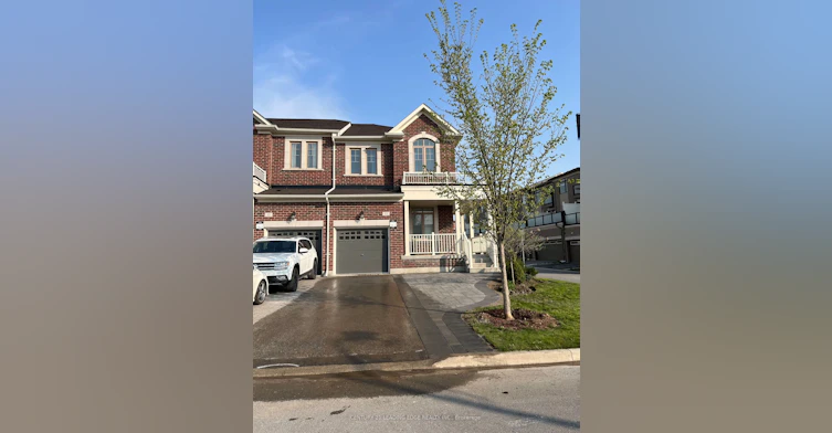 11 Radial Drive, Aurora, ON, L4G 0Z8 - 3