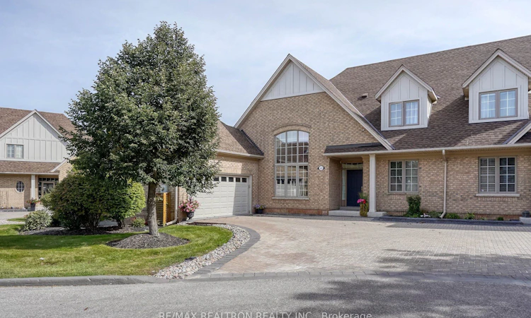 486 Falconwood Hollow