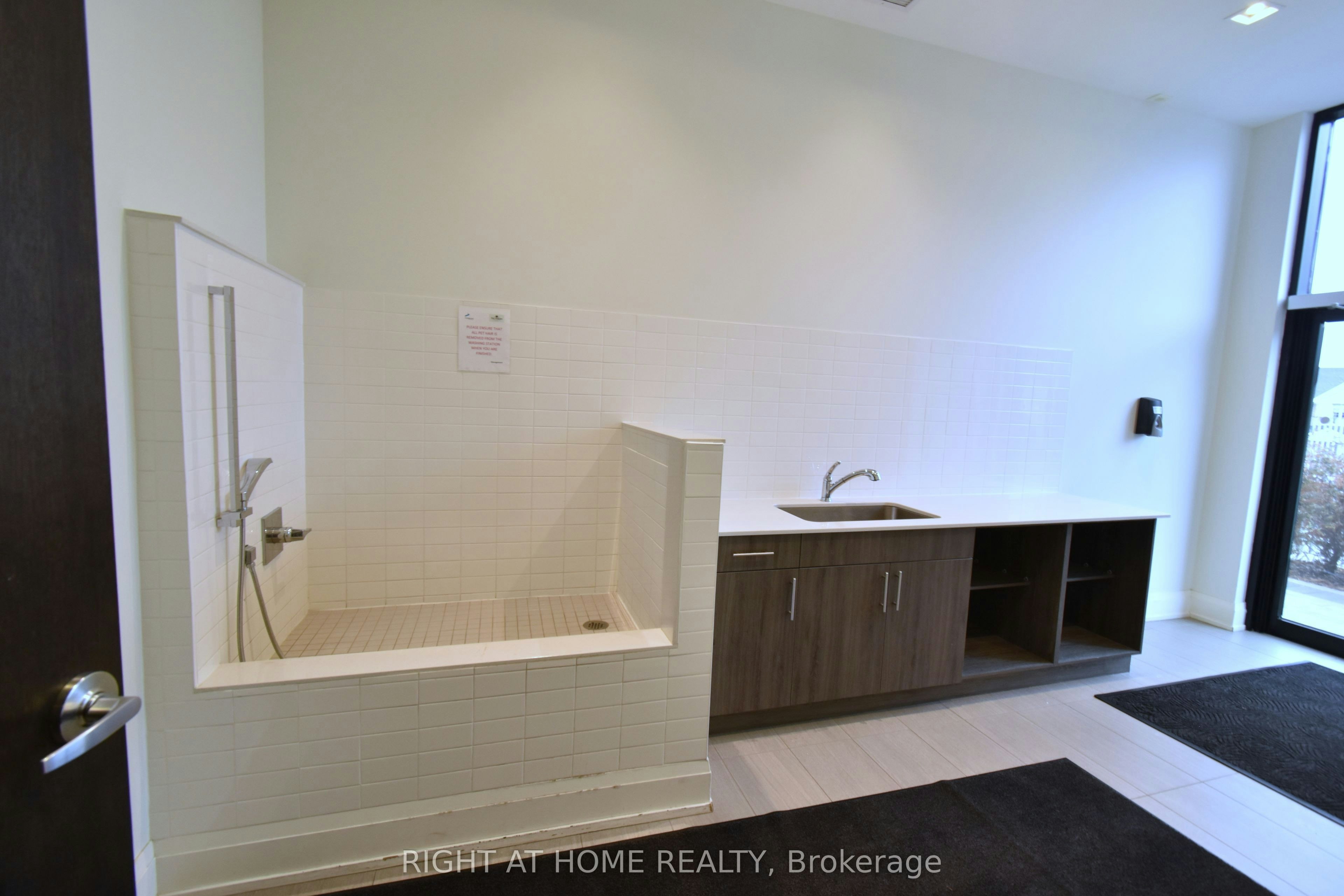 217-555 William Graham Drive, Aurora, ON, L4G 3L1 - 24