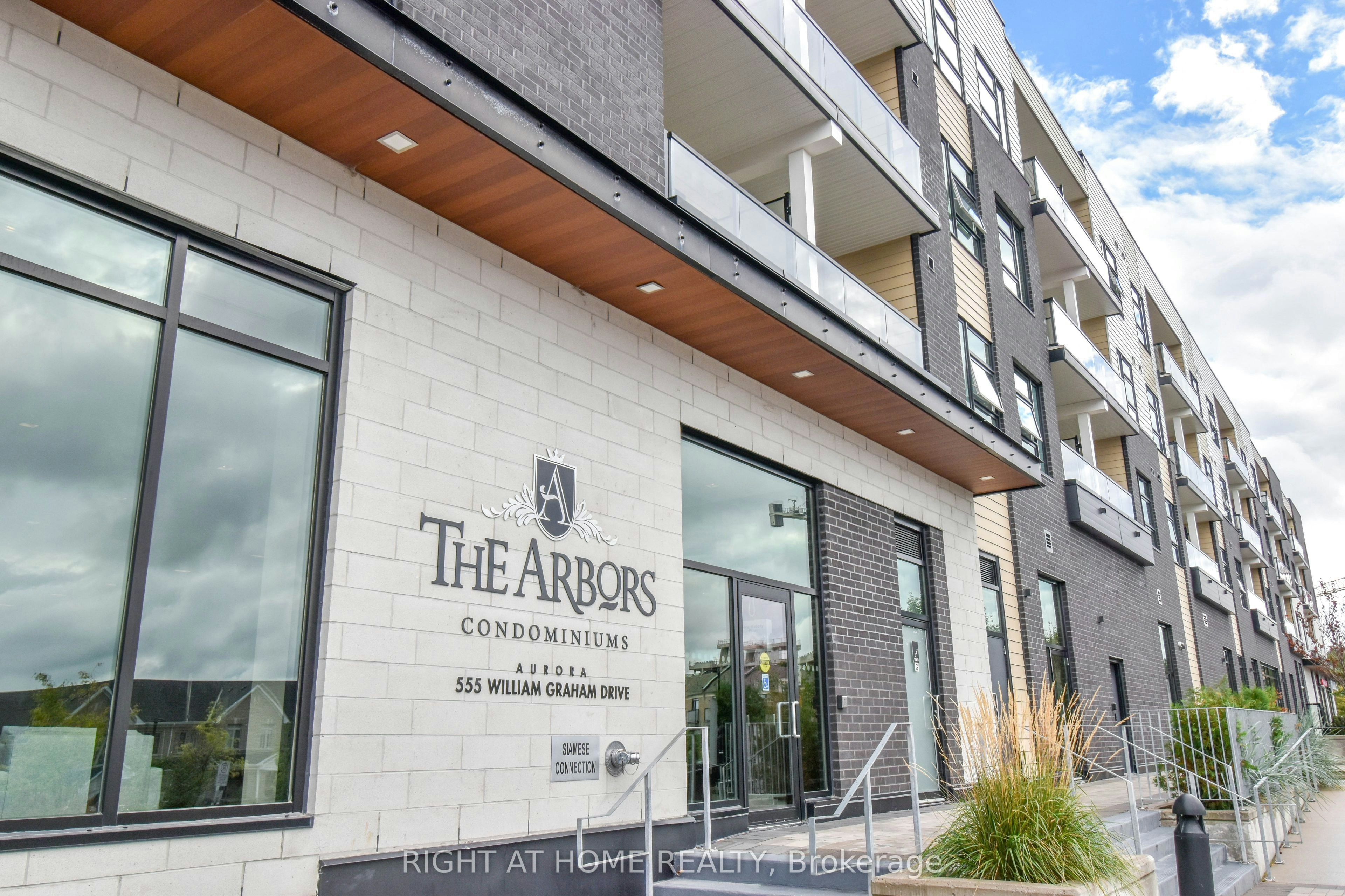 217-555 William Graham Drive, Aurora, ON, L4G 3L1 - 2