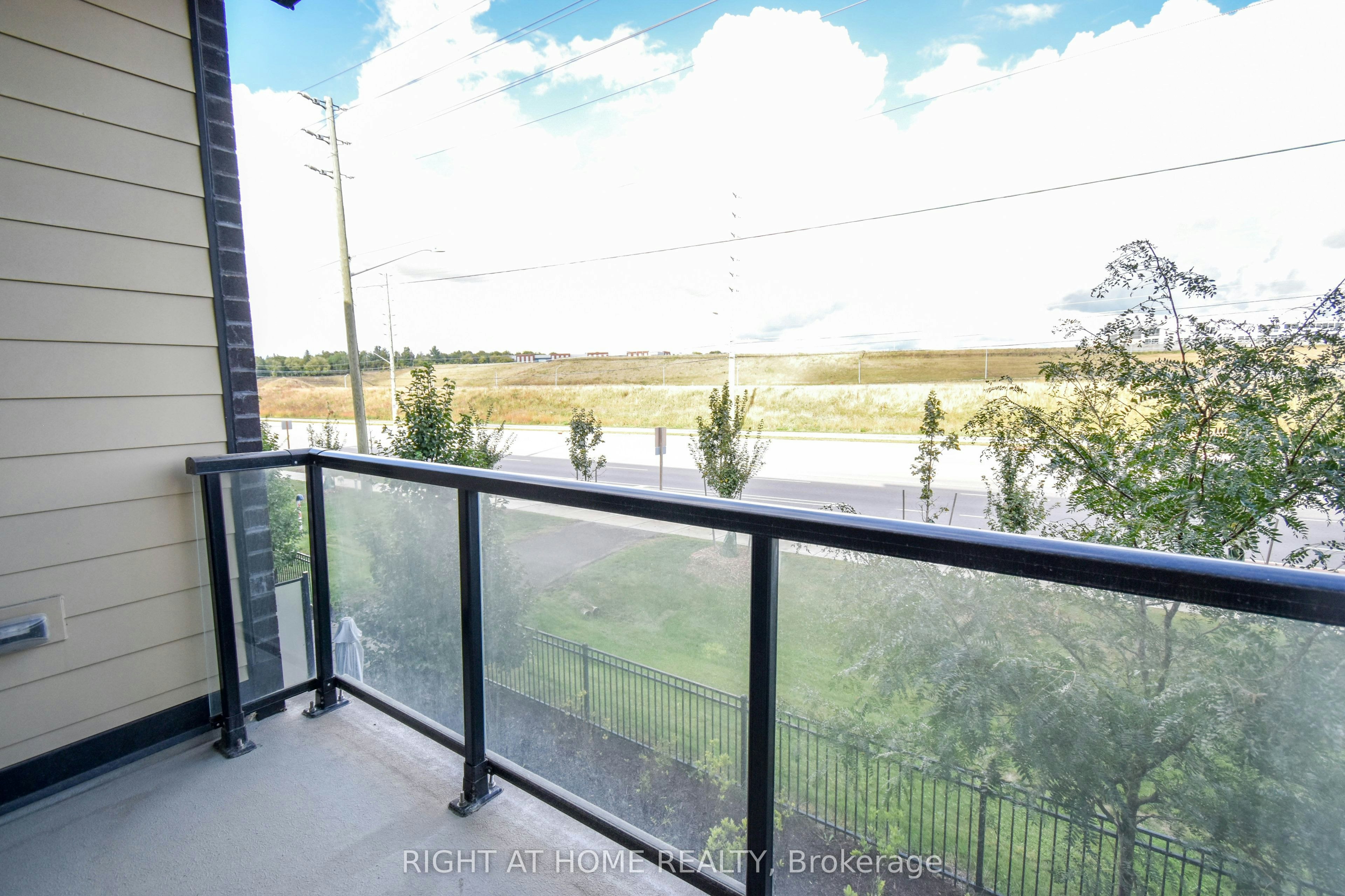 217-555 William Graham Drive, Aurora, ON, L4G 3L1 - 17