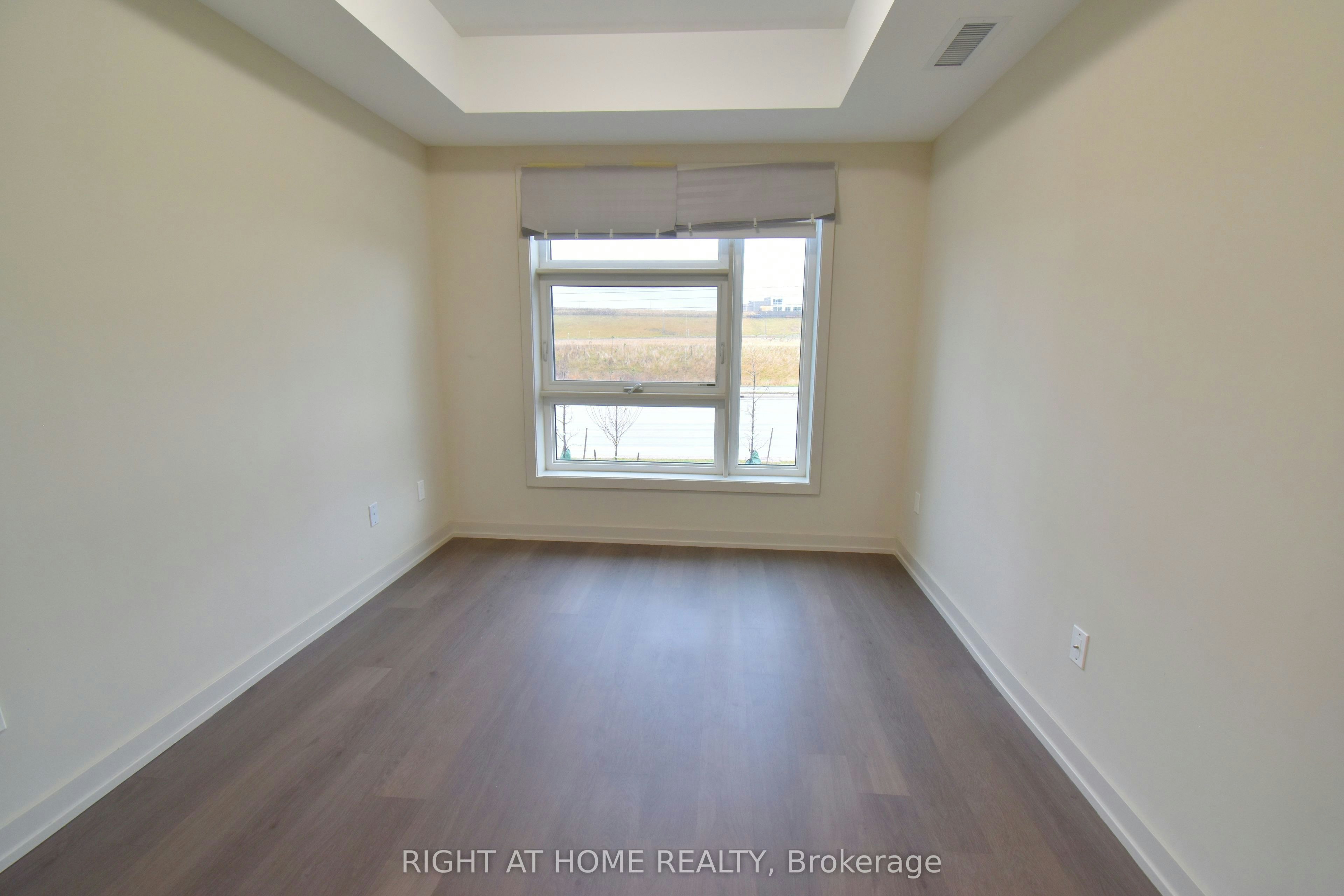 217-555 William Graham Drive, Aurora, ON, L4G 3L1 - 11