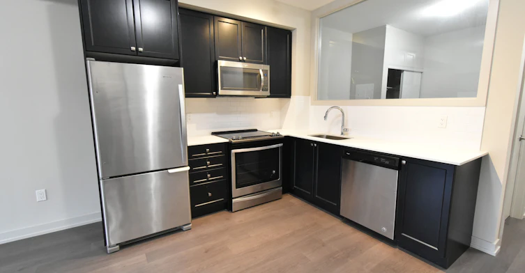 217-555 William Graham Drive, Aurora, ON, L4G 3L1 - 8