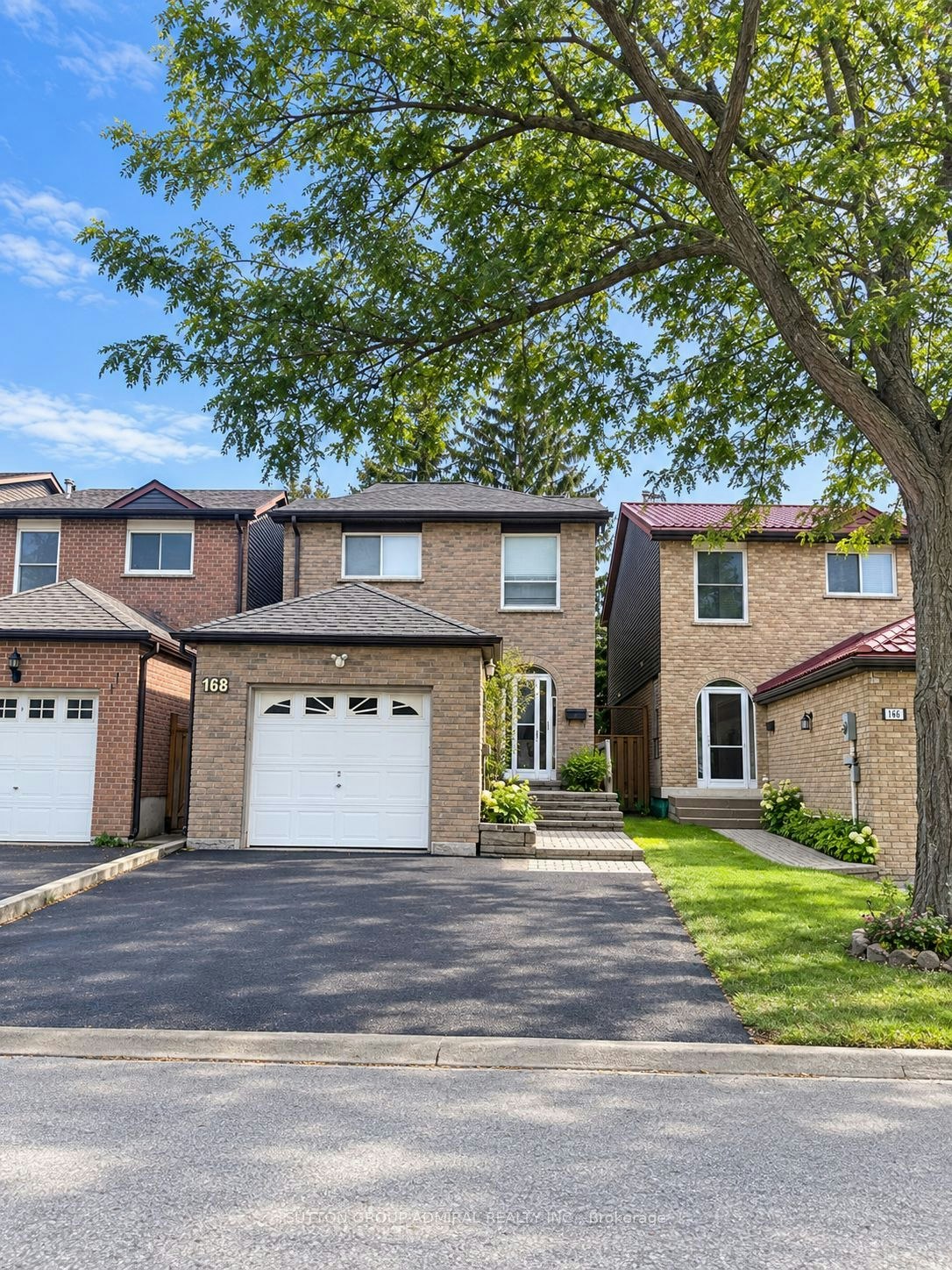 168 Mabley Crescent, Vaughan, ON, L4J 2Z8