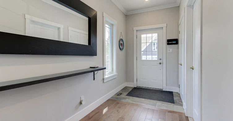 303 Lake Dr East Drive, Georgina, ON, L0E 1S0 - 5