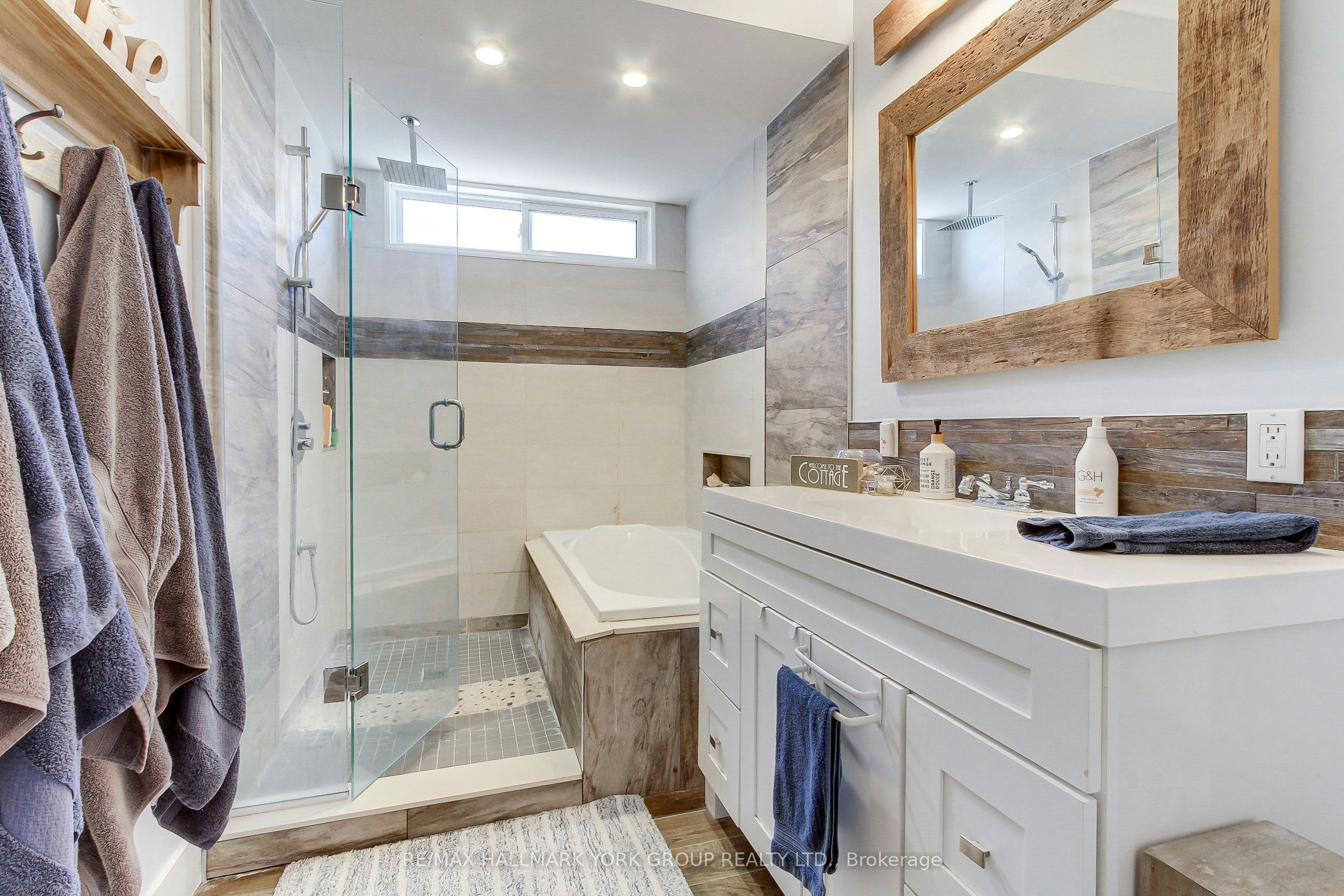 303 Lake Dr East Drive, Georgina, ON, L0E 1S0 - 23