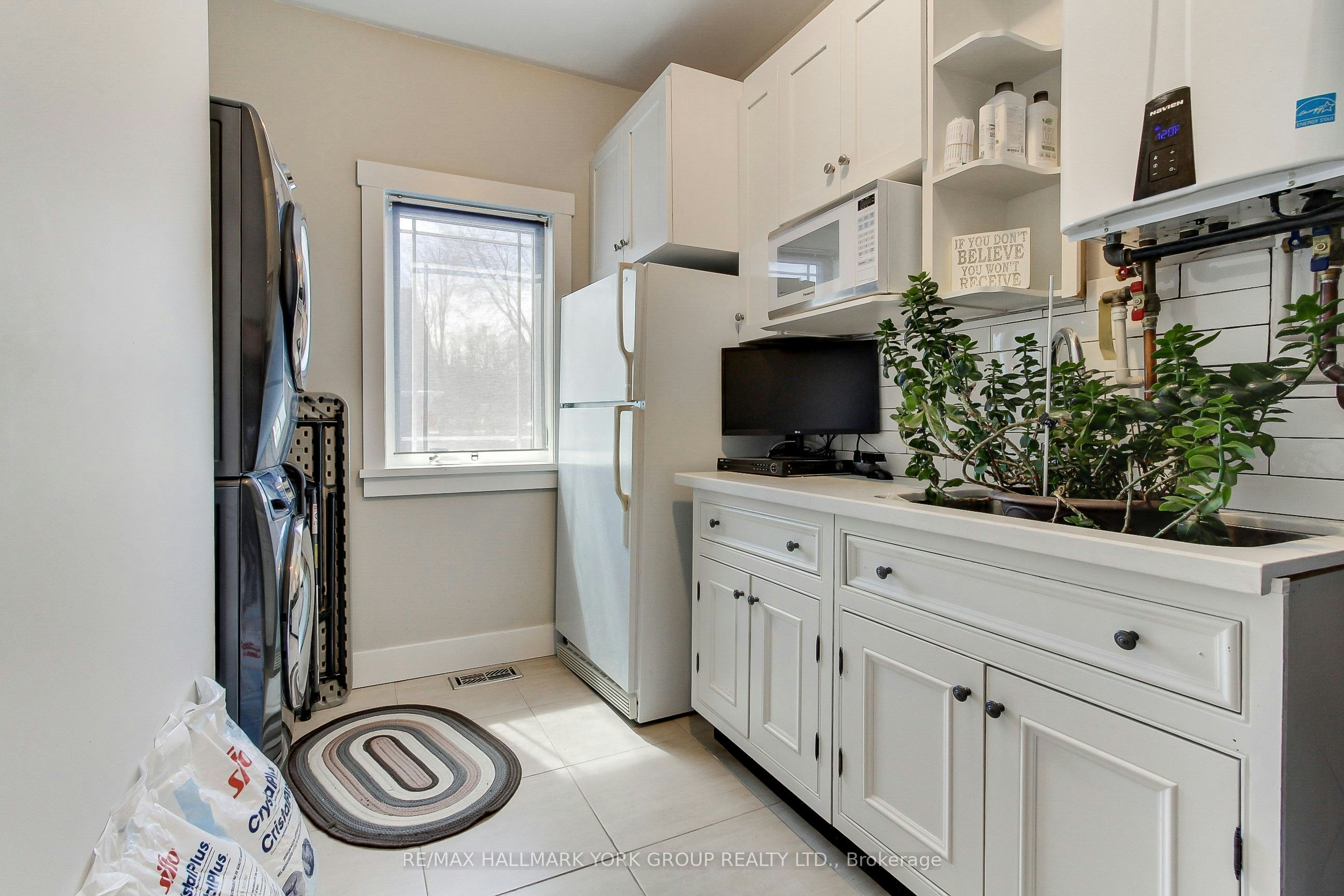 303 Lake Dr East Drive, Georgina, ON, L0E 1S0 - 24