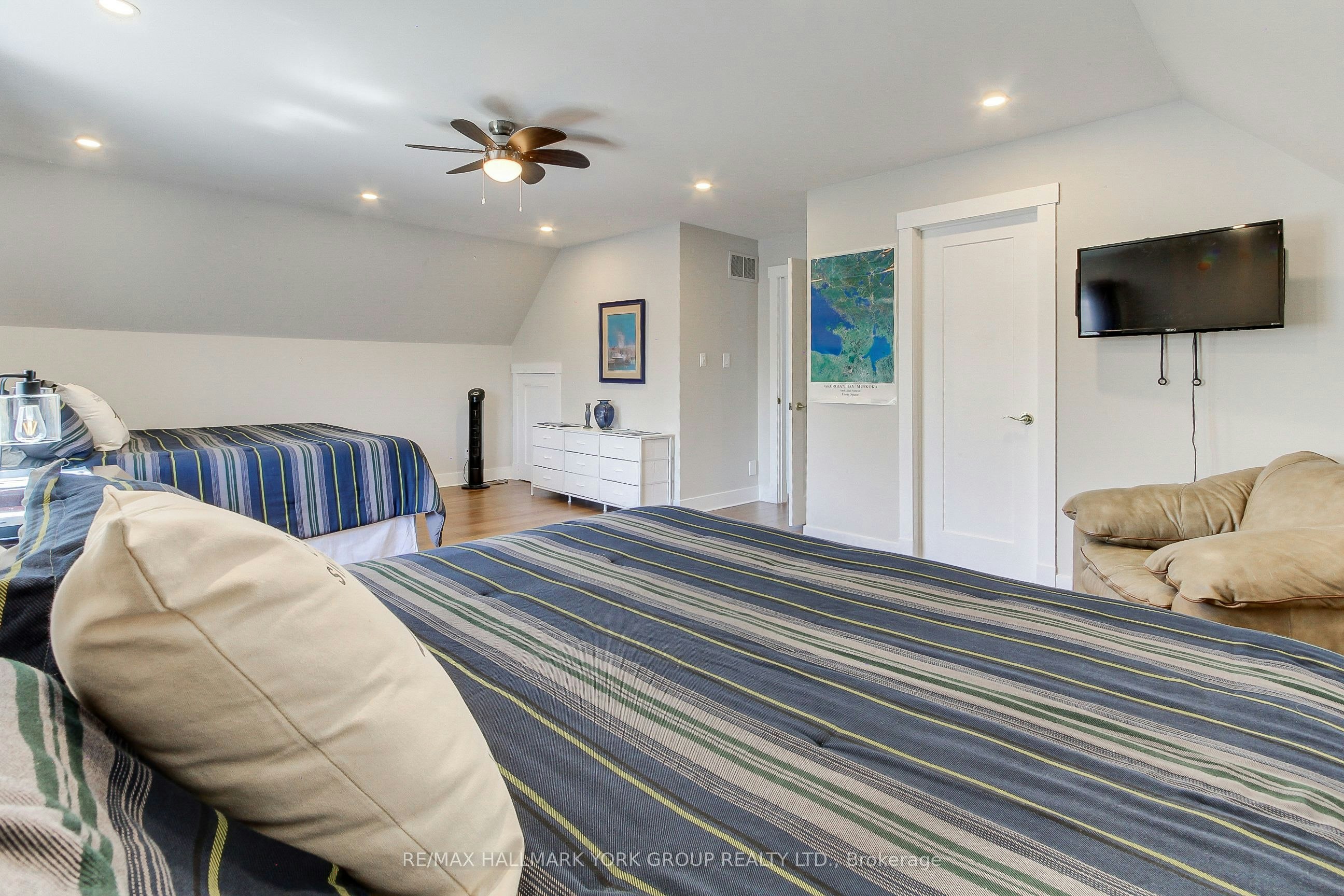 303 Lake Dr East Drive, Georgina, ON, L0E 1S0 - 33