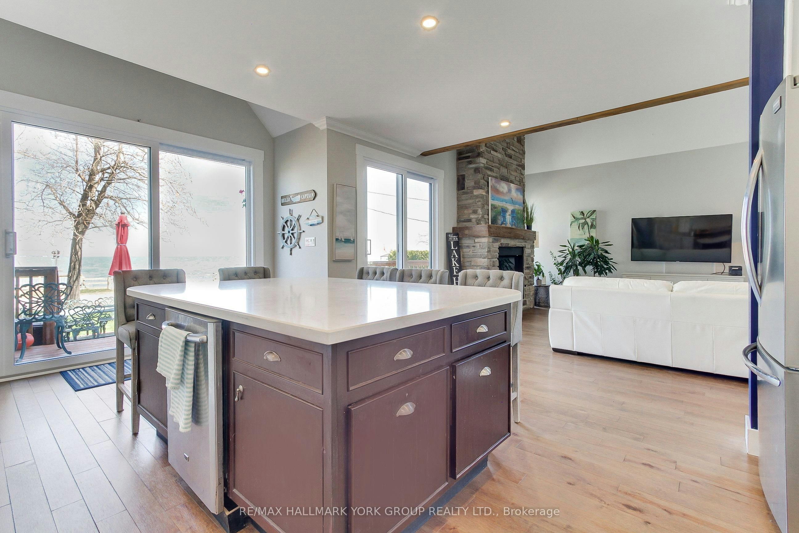 303 Lake Dr East Drive, Georgina, ON, L0E 1S0 - 18