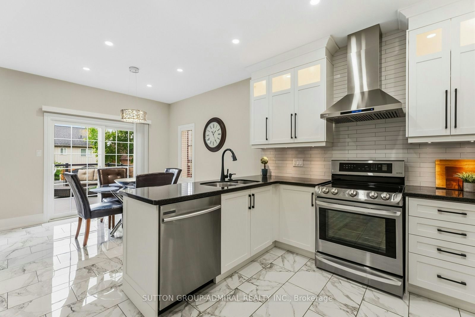 39 Bannerman Drive, Bradford West Gwillimbury, ON, L3Z 3J7 - 14