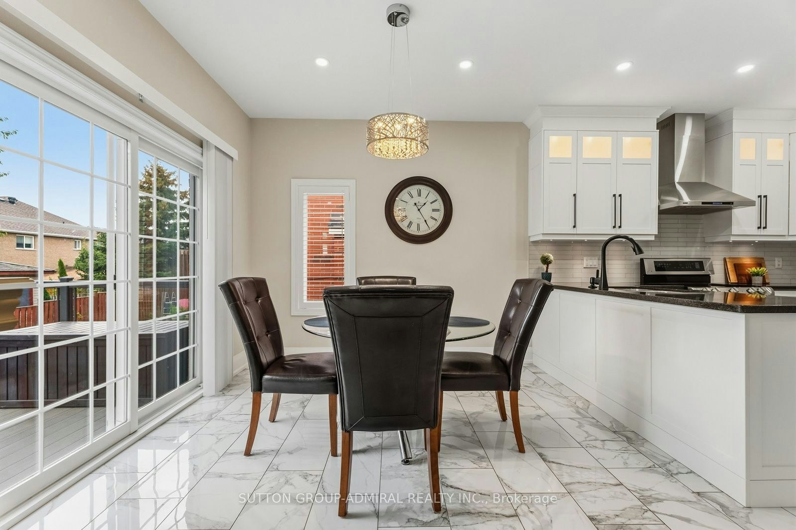 39 Bannerman Drive, Bradford West Gwillimbury, ON, L3Z 3J7 - 11