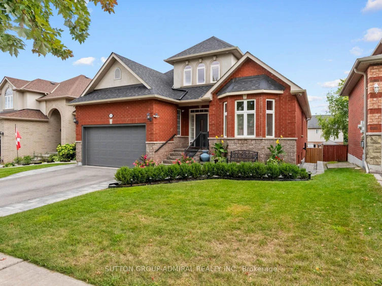 39 Bannerman Drive, Bradford West Gwillimbury, ON, L3Z 3J7 - 3