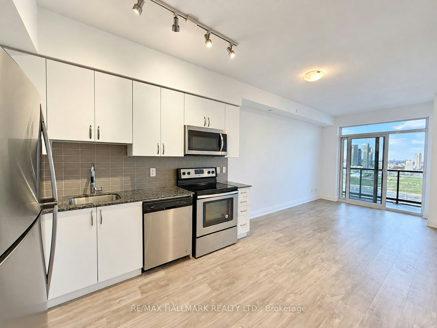 2807-3600 Hwy 7 Road, Vaughan, ON, L4L 0G7 - 8