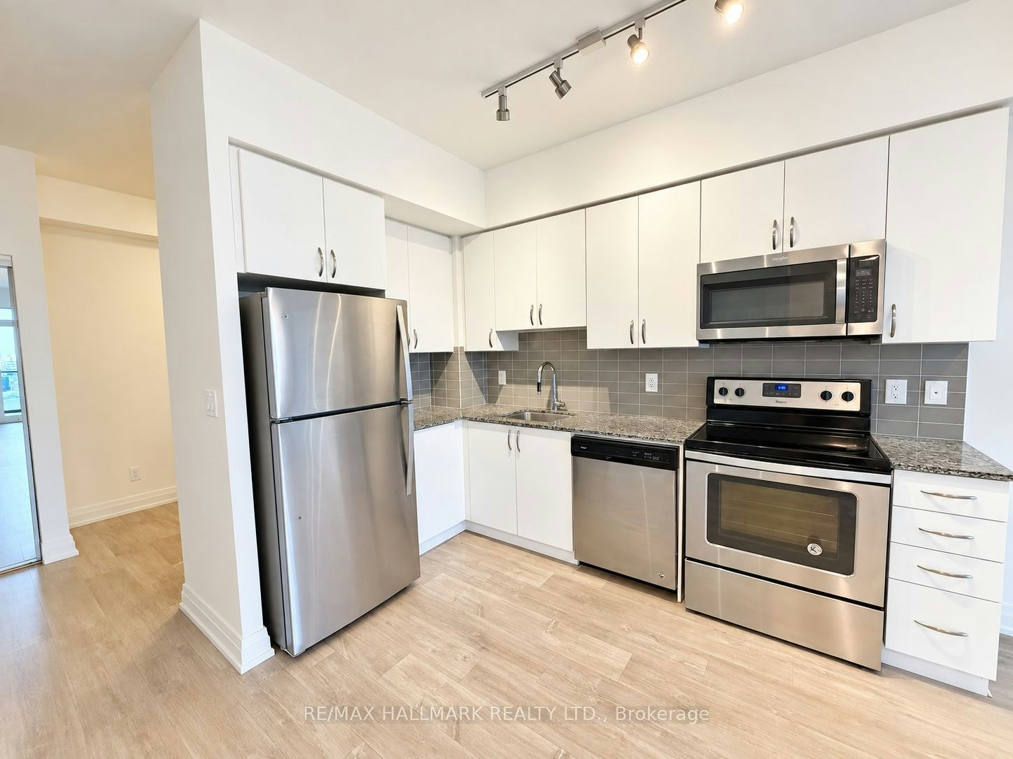 2807-3600 Hwy 7 Road, Vaughan, ON, L4L 0G7 - 7