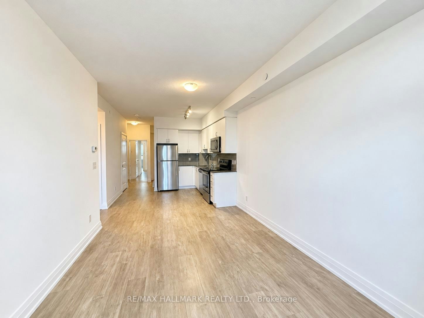 2807-3600 Hwy 7 Road, Vaughan, ON, L4L 0G7 - 9