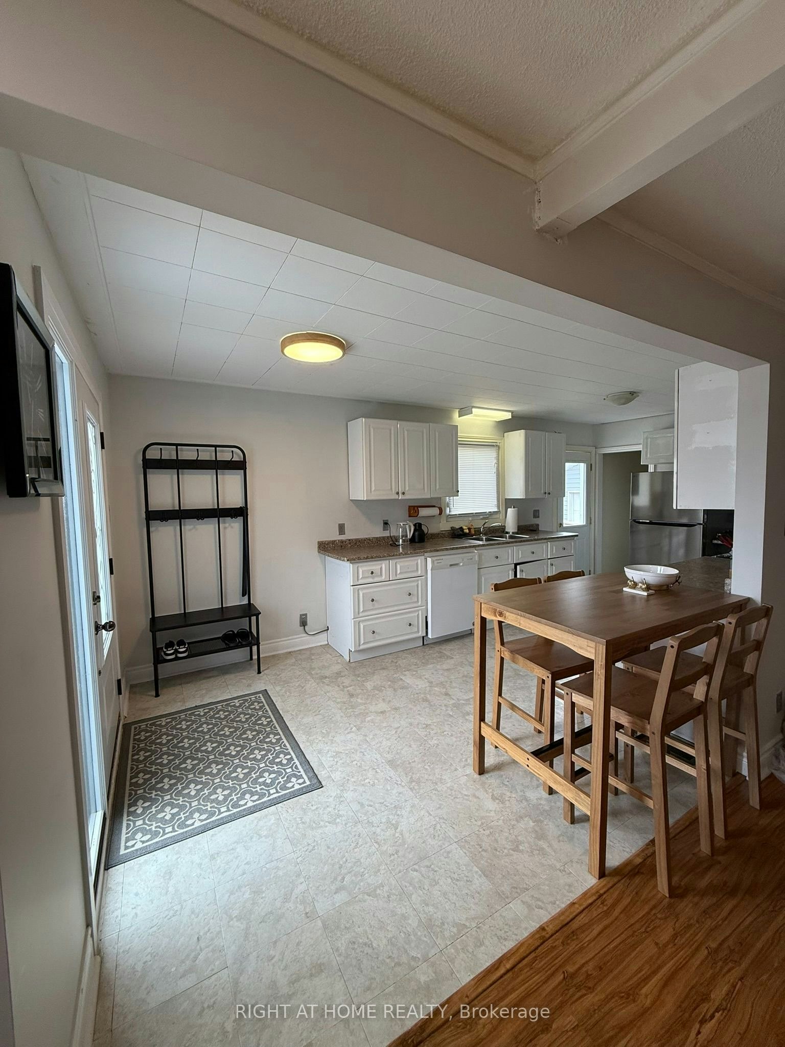 297 Glenwoods Avenue, Georgina, ON, L4P 2X1 - 4