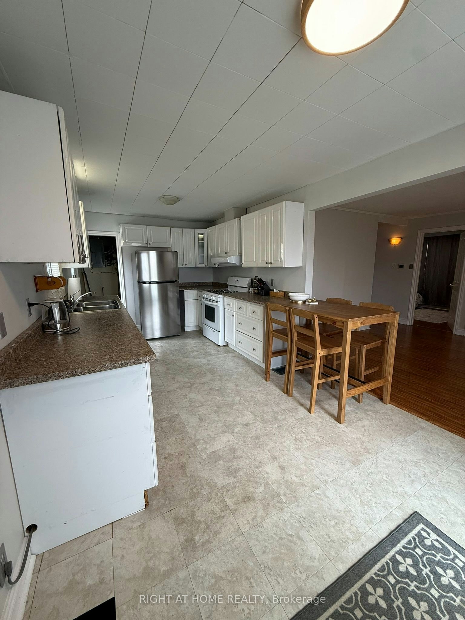 297 Glenwoods Avenue, Georgina, ON, L4P 2X1 - 3