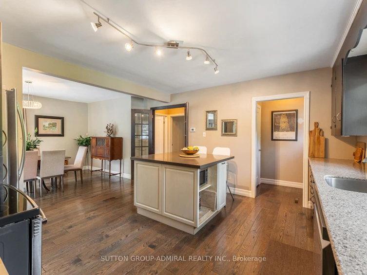 788 Allan Avenue, Newmarket, ON, L3Y 1H9 - 7