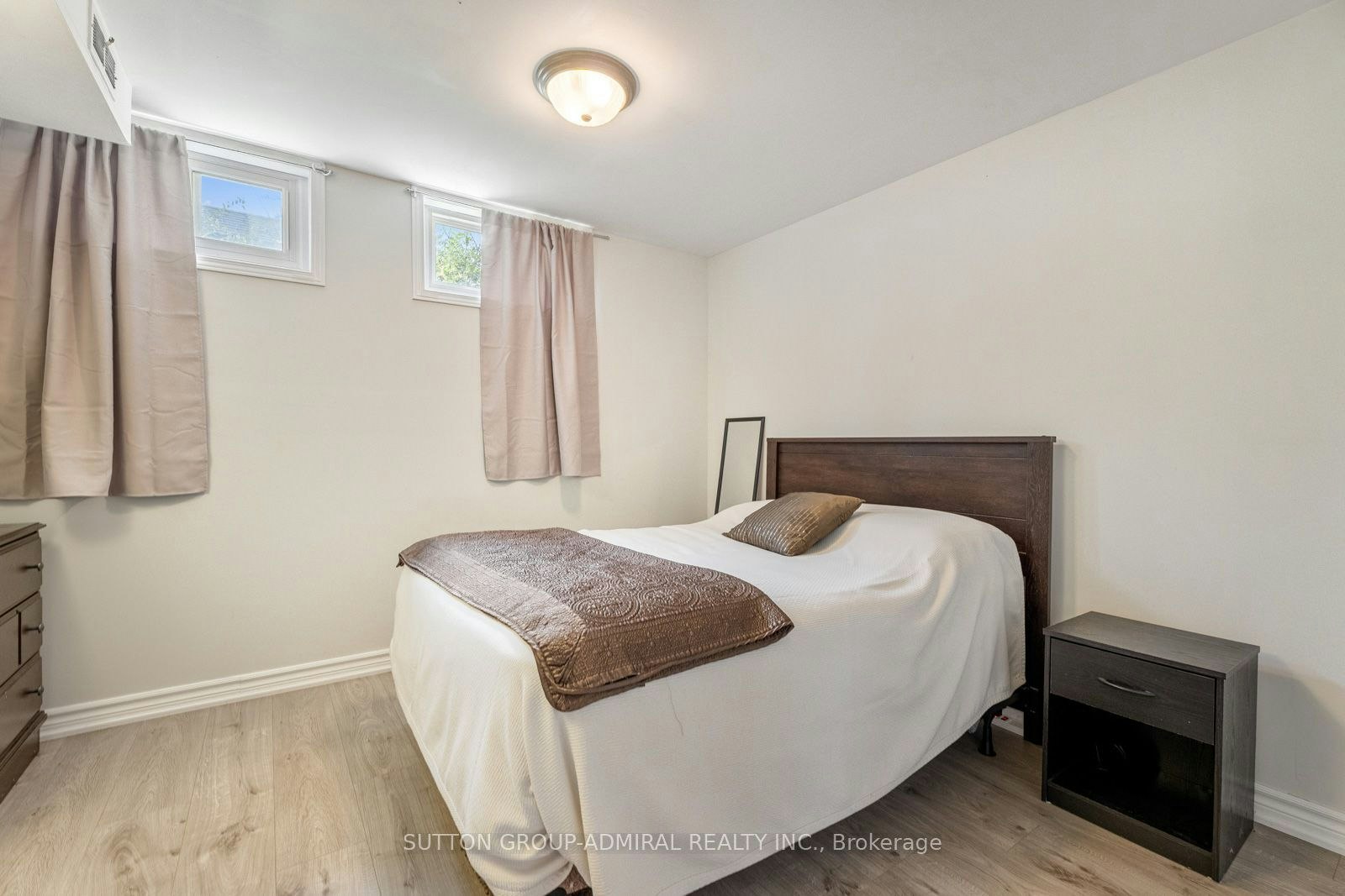 788 Allan Avenue, Newmarket, ON, L3Y 1H9 - 31