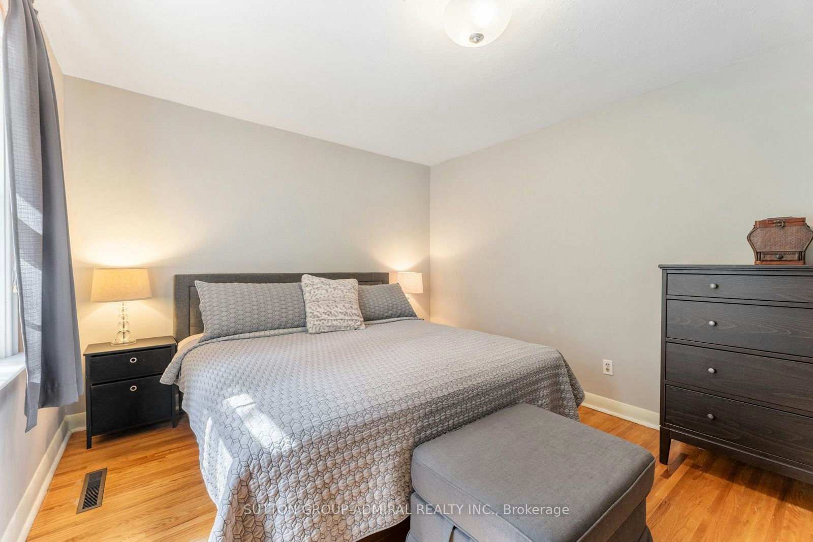 788 Allan Avenue, Newmarket, ON, L3Y 1H9 - 16
