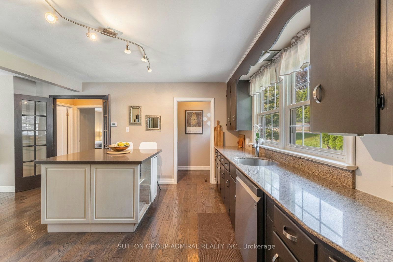 788 Allan Avenue, Newmarket, ON, L3Y 1H9 - 6