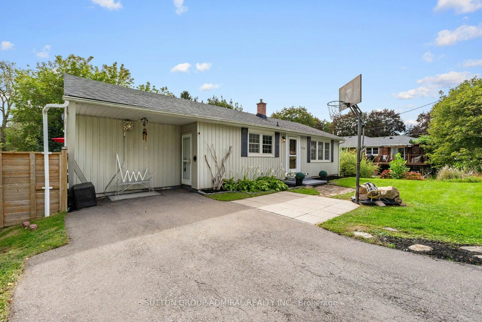 788 Allan Avenue - 3