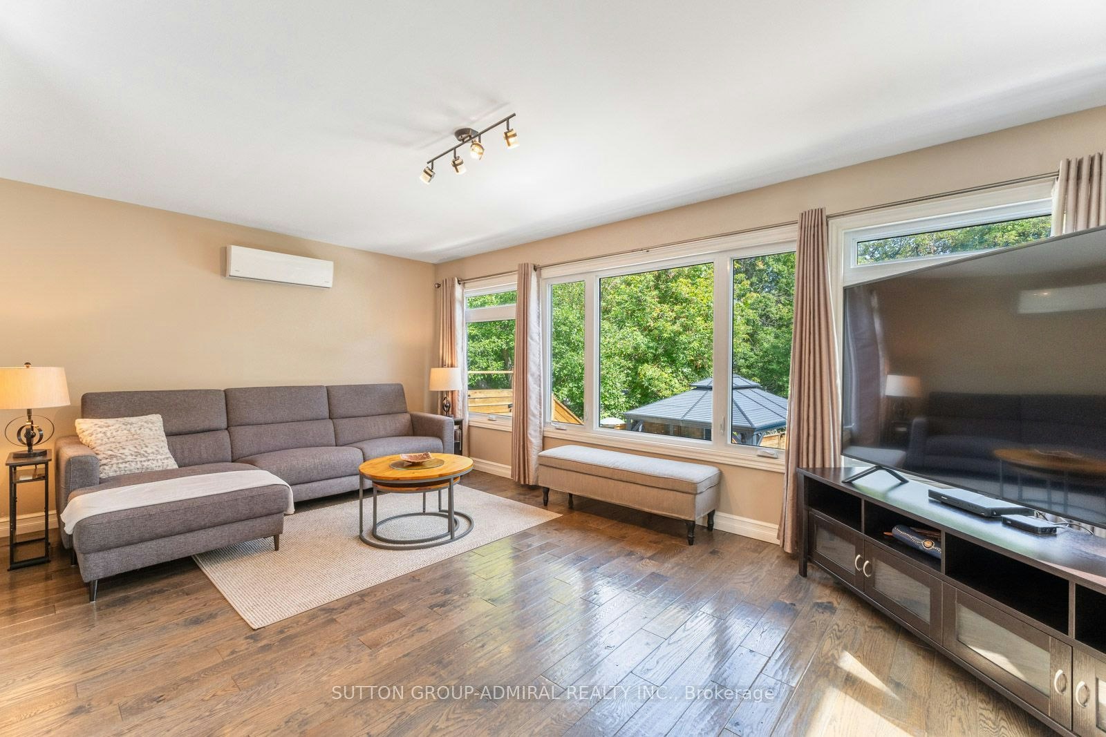788 Allan Avenue, Newmarket, ON, L3Y 1H9 - 12