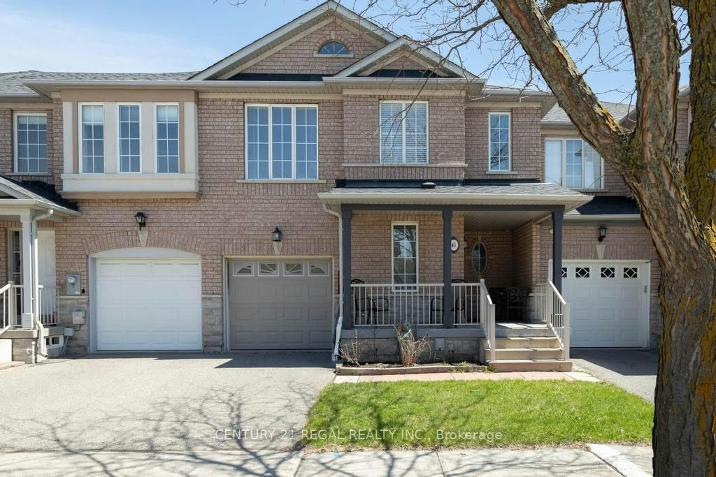 43 Waterton Crescent, Richmond Hill, ON, L4B 4L2
