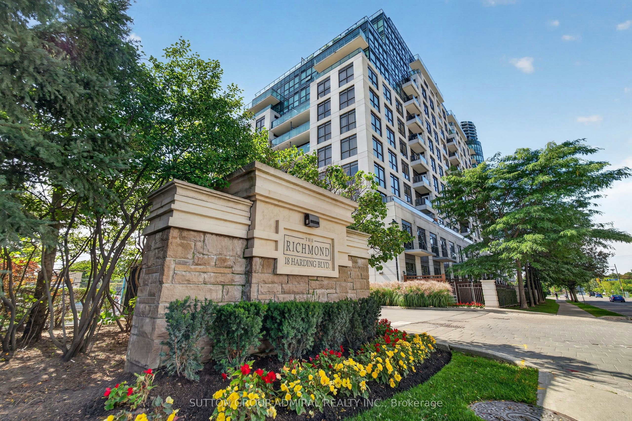1203-18 Harding Boulevard, Richmond Hill, ON, L4C 0T3