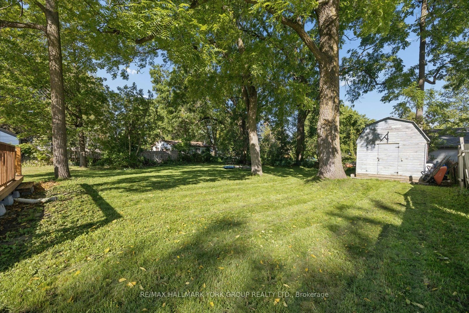 28 St James Street, Georgina, ON, L0E 1R0 - 32