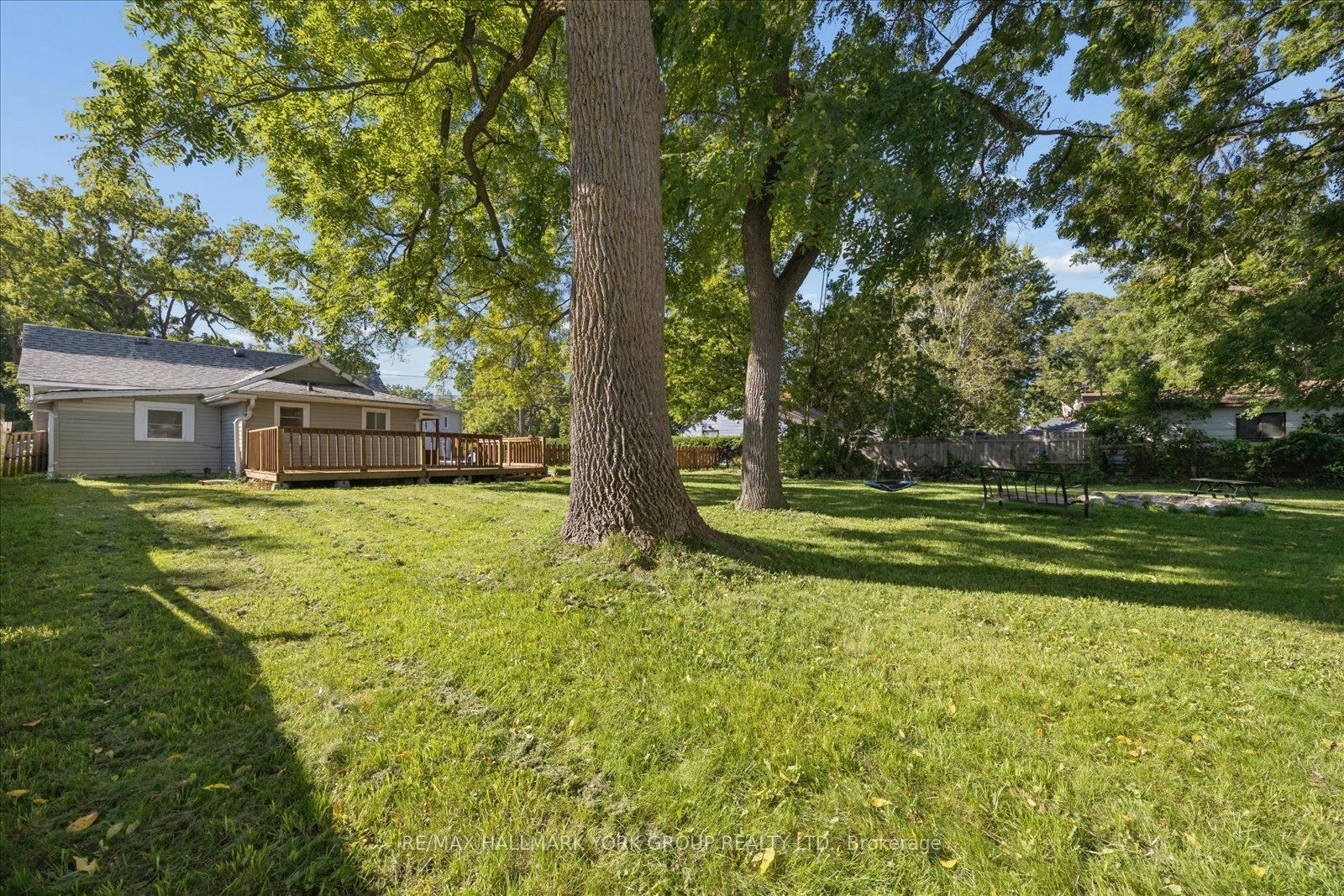 28 St James Street, Georgina, ON, L0E 1R0 - 34