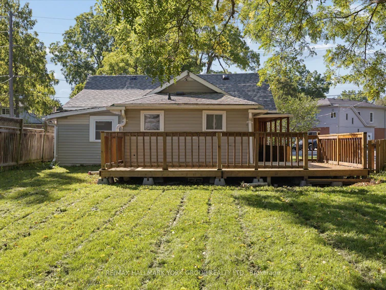 28 St James Street, Georgina, ON, L0E 1R0 - 33