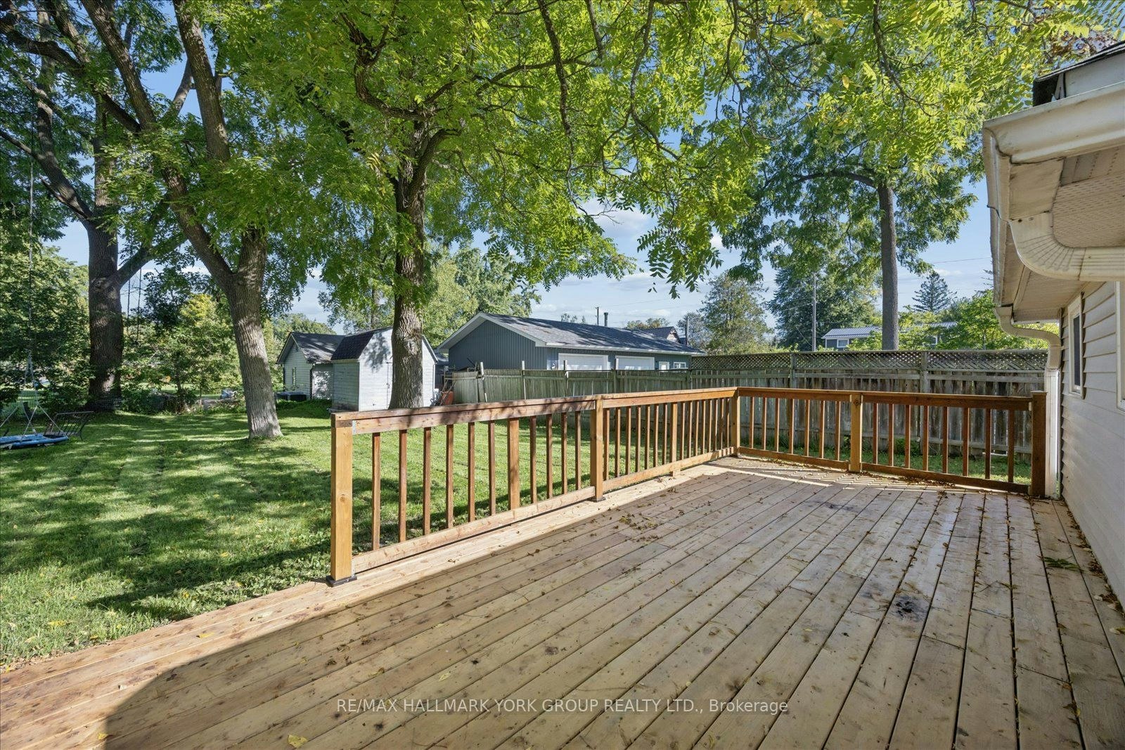 28 St James Street, Georgina, ON, L0E 1R0 - 30