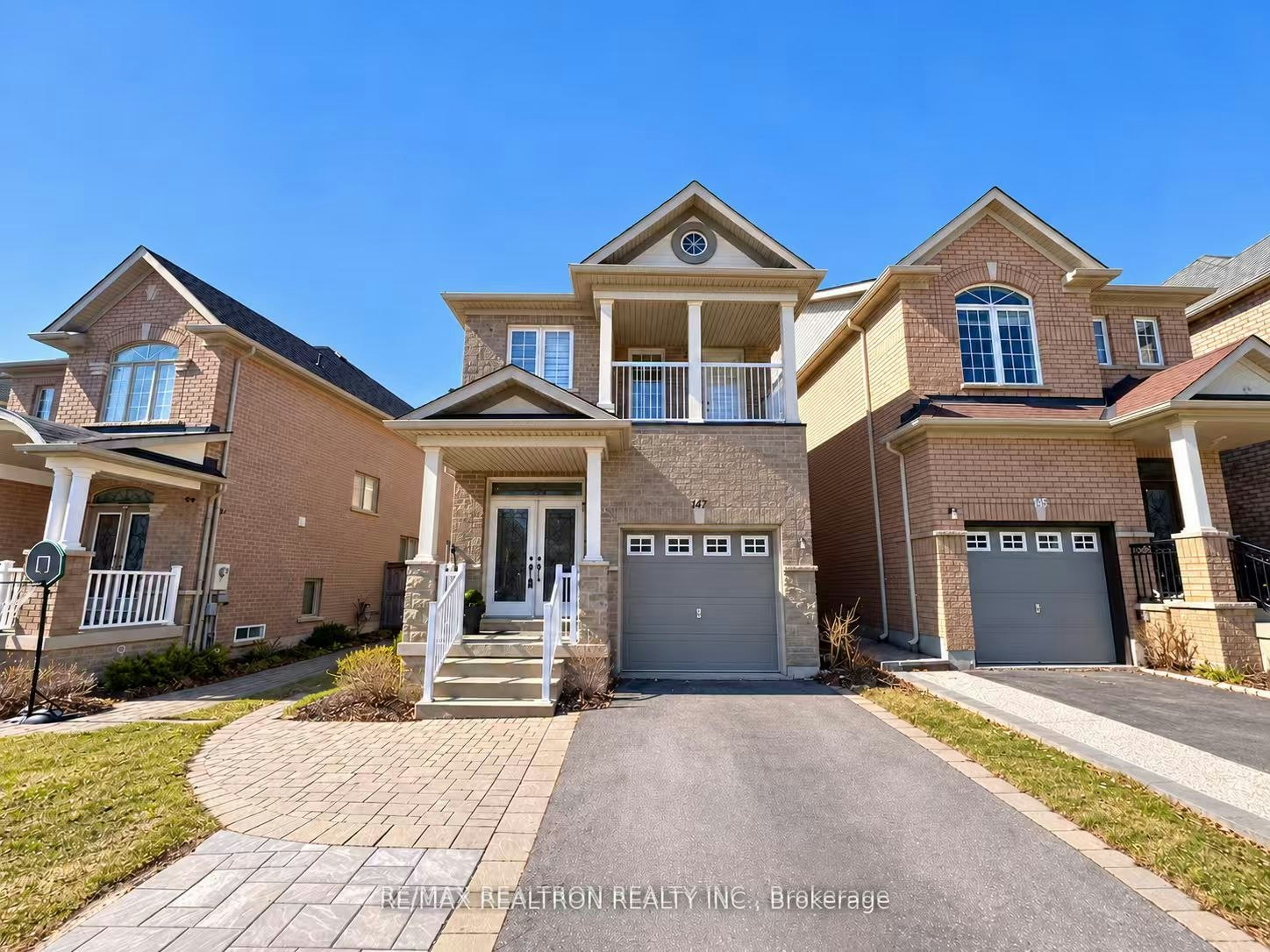 147 Laramie Crescent, Vaughan, ON, L6A 0R1