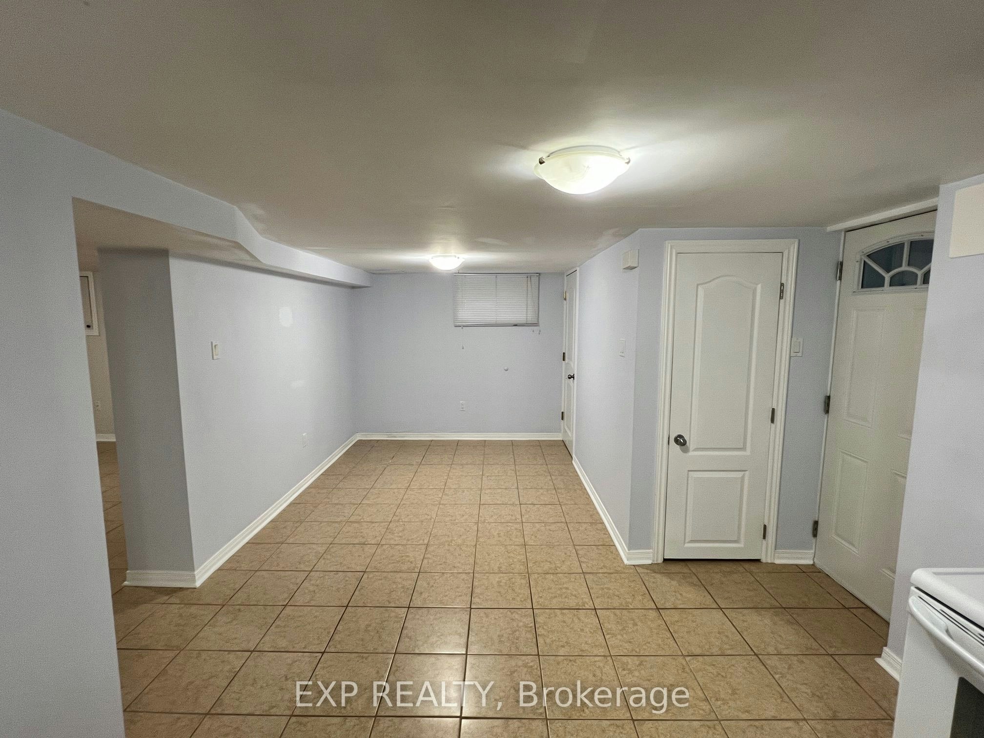 Lower-205 Simcoe Road, Bradford West Gwillimbury, ON, L3Z 1Y5 - 14