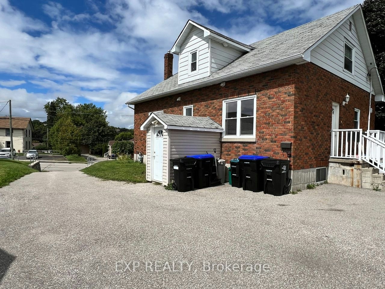Lower-205 Simcoe Road, Bradford West Gwillimbury, ON, L3Z 1Y5 - 3