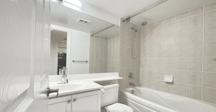 607-33 Cox Boulevard, Markham, ON, L3R 8A6 - 8