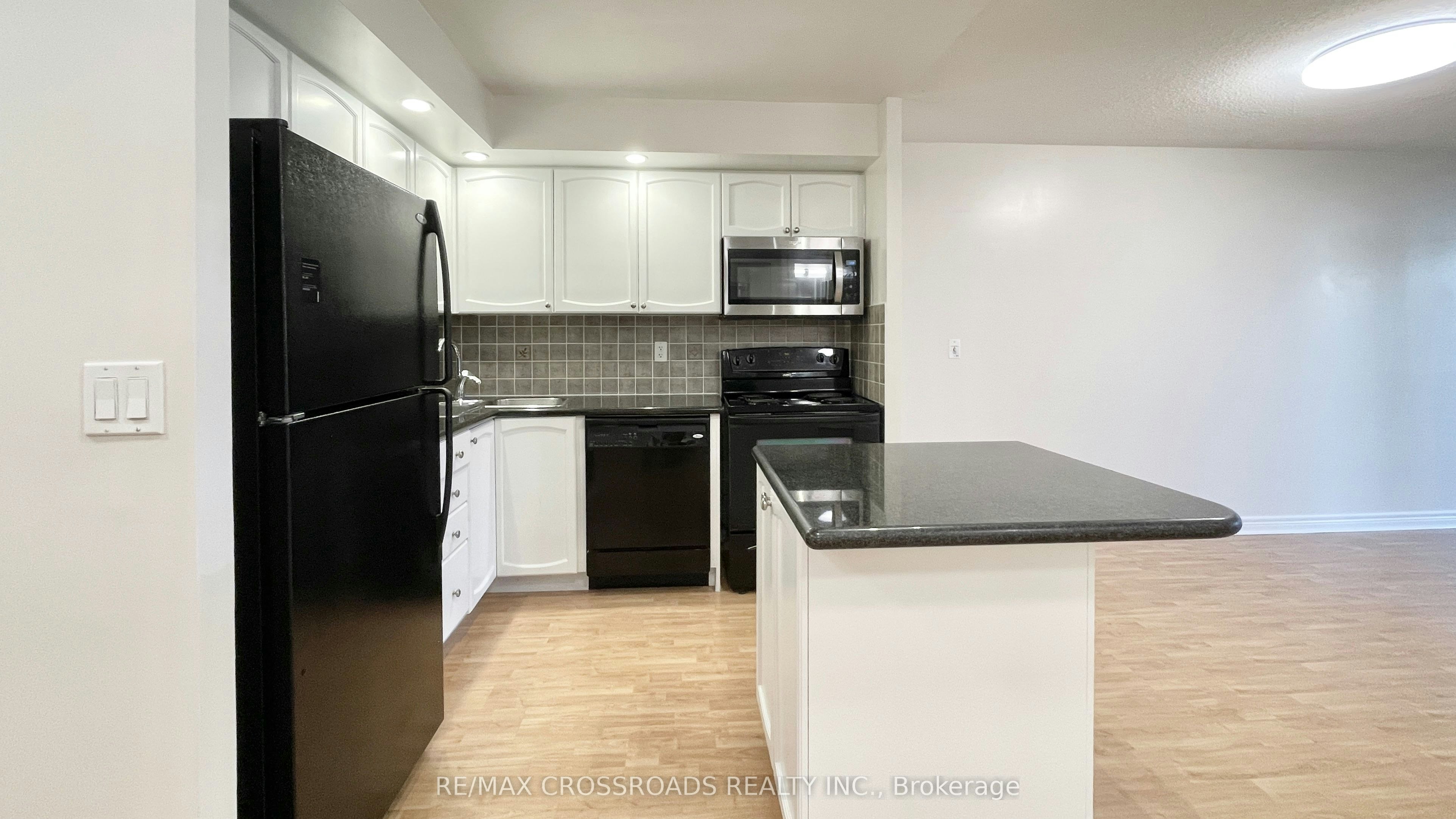 607-33 Cox Boulevard, Markham, ON, L3R 8A6 - 5