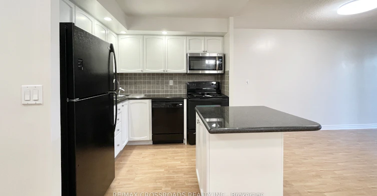 607-33 Cox Boulevard, Markham, ON, L3R 8A6 - 5
